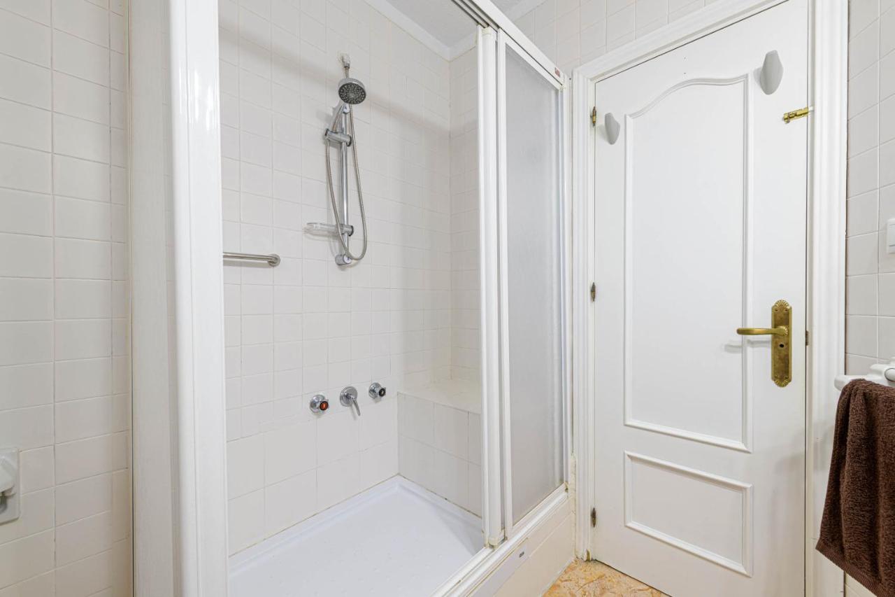 Great Location And Frontal Sea View Apartamento