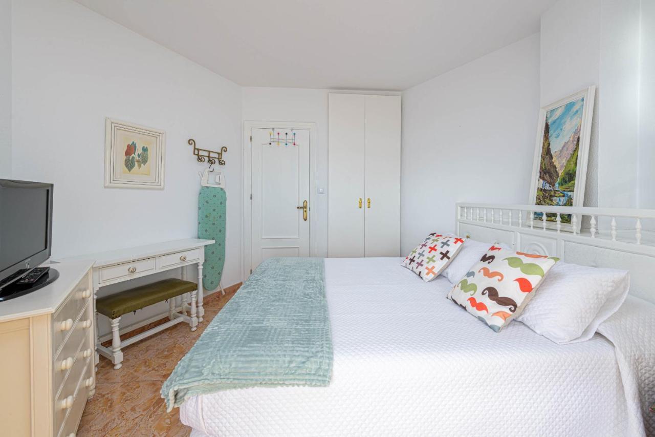 Great Location And Frontal Sea View Apartment *